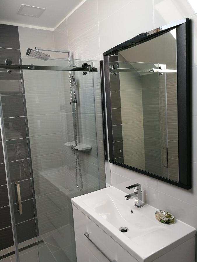 Aqua Solar Apartmanhaz Miskolc Exterior photo