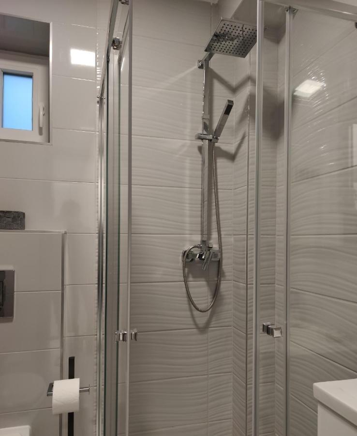 Aqua Solar Apartmanhaz Miskolc Exterior photo